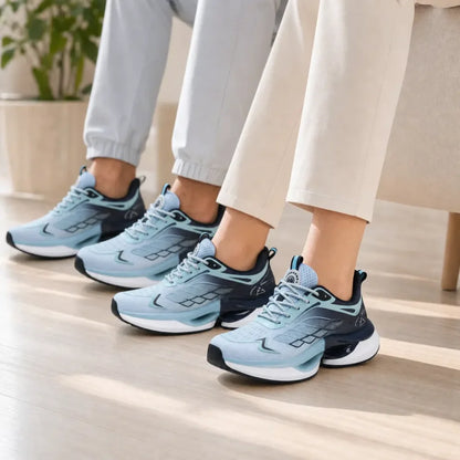 Superbequeme Sneakers von Ohmyswiss
